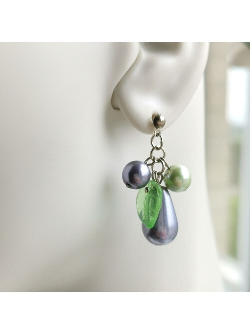 VINTAGE Czech beaded  cluster earrings Lavender Green
